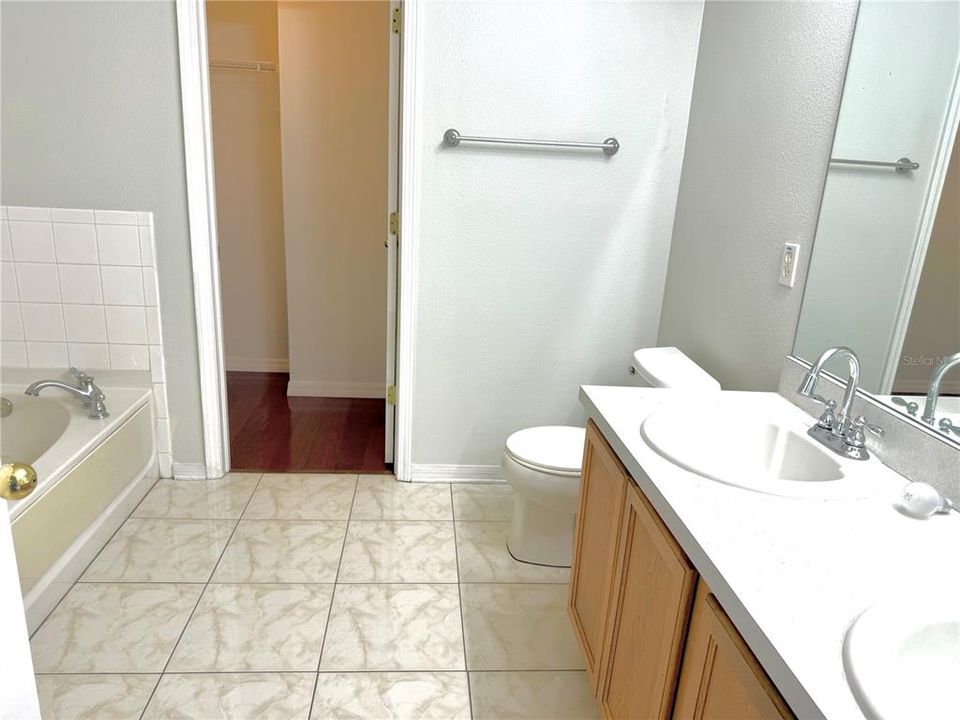 Master Bathroom with 2 Sinks