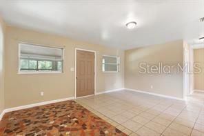 For Sale: $234,000 (3 beds, 2 baths, 1400 Square Feet)