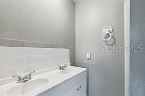 For Sale: $234,000 (3 beds, 2 baths, 1400 Square Feet)