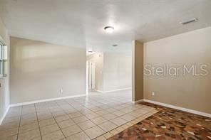 For Sale: $234,000 (3 beds, 2 baths, 1400 Square Feet)