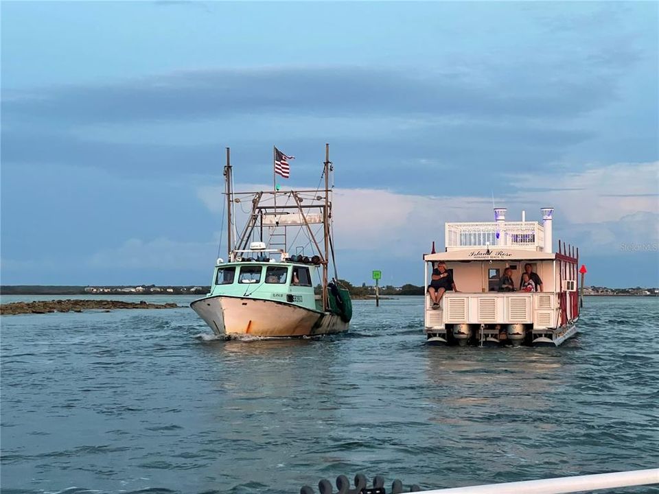 Shrimpers & Pleasure Sunset Dinner Cruises