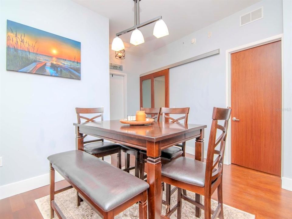 Active With Contract: $539,000 (2 beds, 2 baths, 1282 Square Feet)