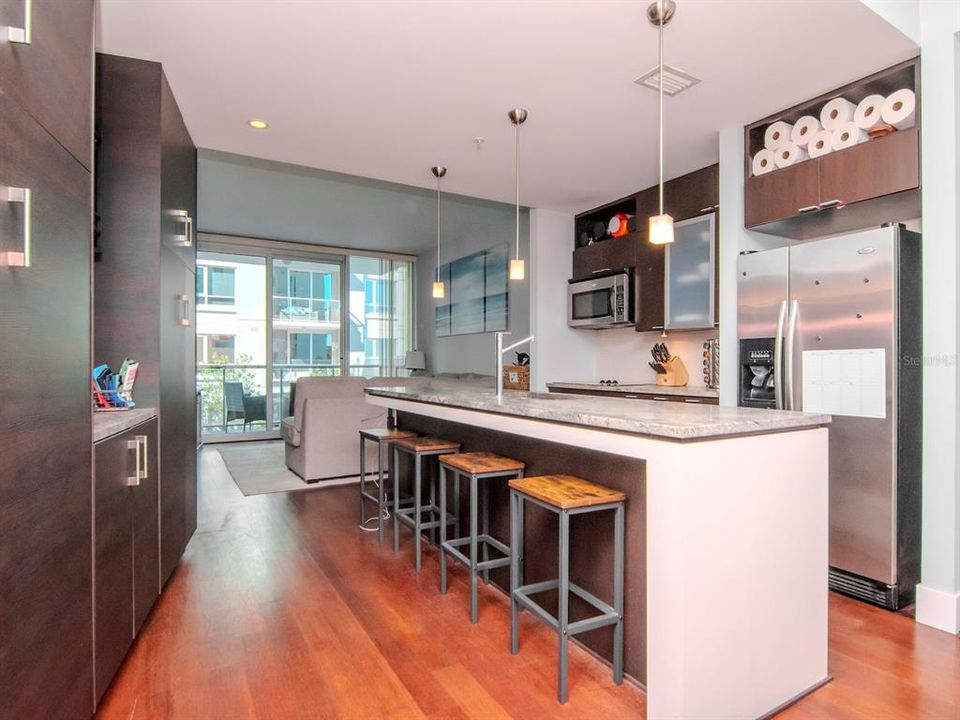 Active With Contract: $539,000 (2 beds, 2 baths, 1282 Square Feet)