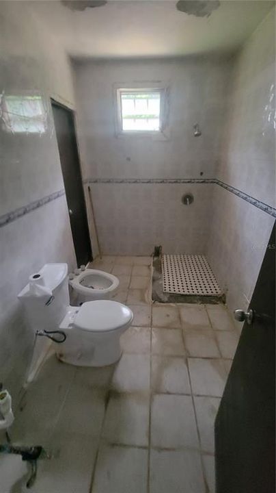 For Sale: $170,000 (3 beds, 2 baths, 1230 Square Feet)