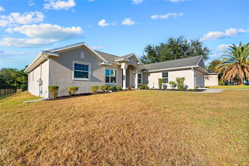 For Sale: $399,000 (3 beds, 2 baths, 2516 Square Feet)