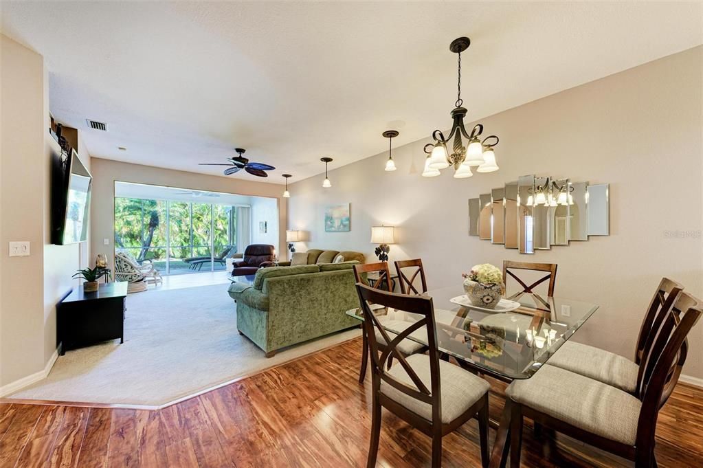 For Sale: $399,900 (2 beds, 2 baths, 1701 Square Feet)