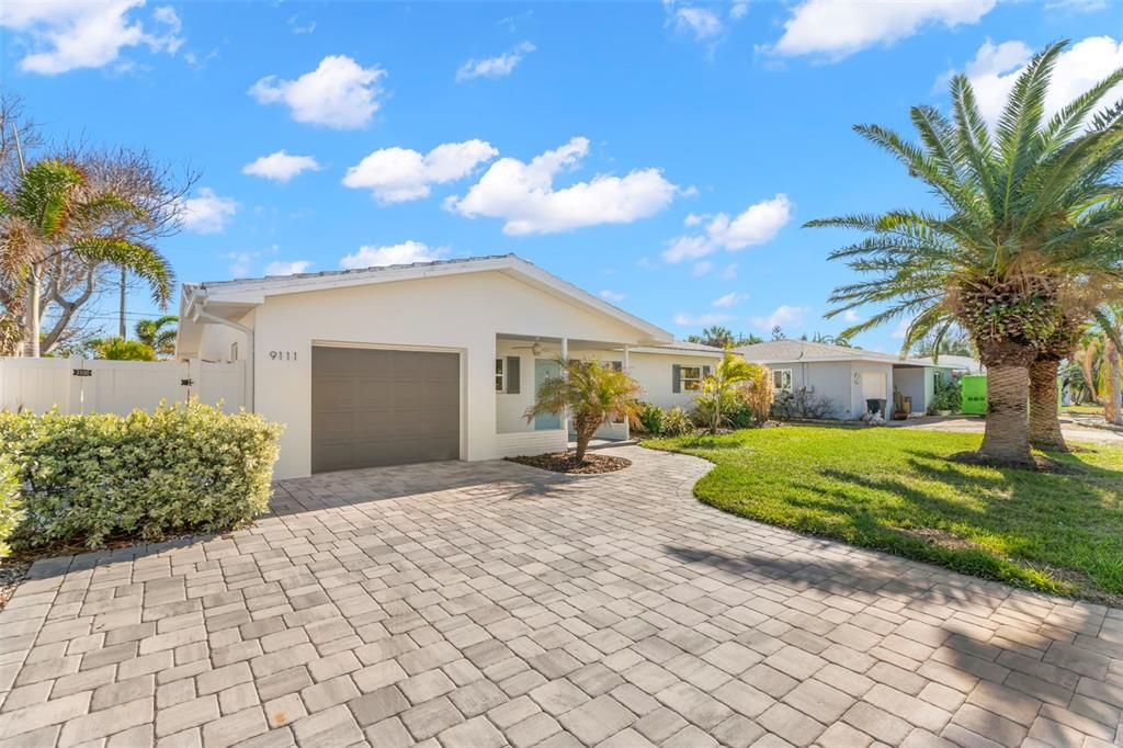 Active With Contract: $599,000 (3 beds, 2 baths, 1754 Square Feet)