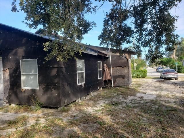 For Sale: $44,999 (3 beds, 1 baths, 864 Square Feet)