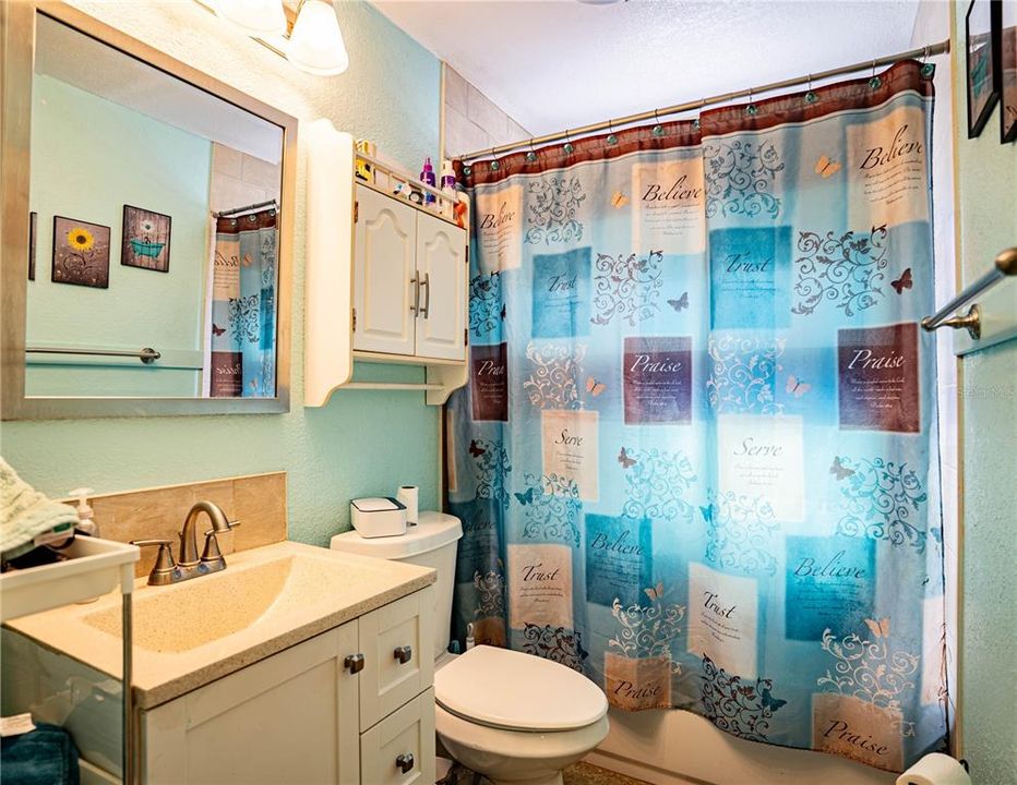 For Sale: $245,000 (4 beds, 1 baths, 1454 Square Feet)