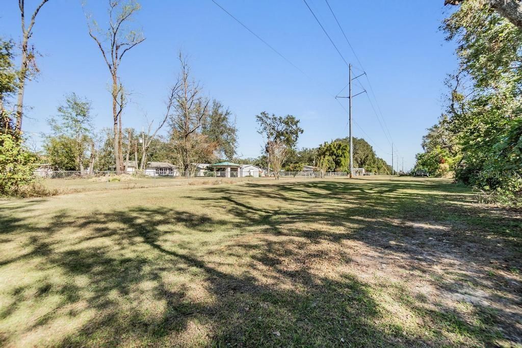 Active With Contract: $300,000 (3 beds, 2 baths, 1232 Square Feet)