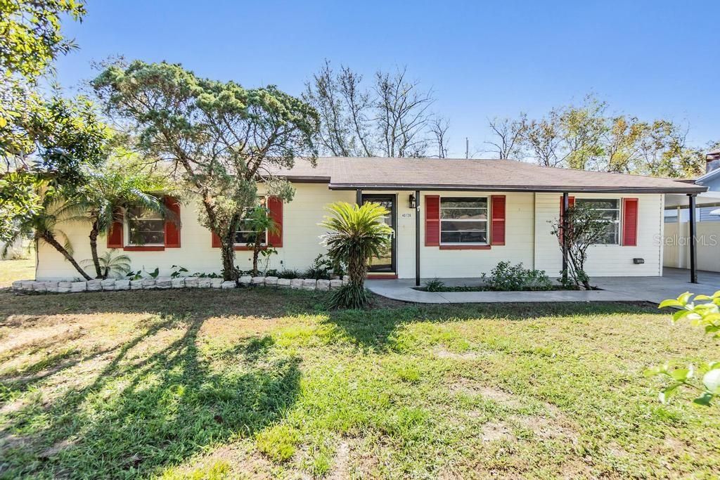 Active With Contract: $300,000 (3 beds, 2 baths, 1232 Square Feet)