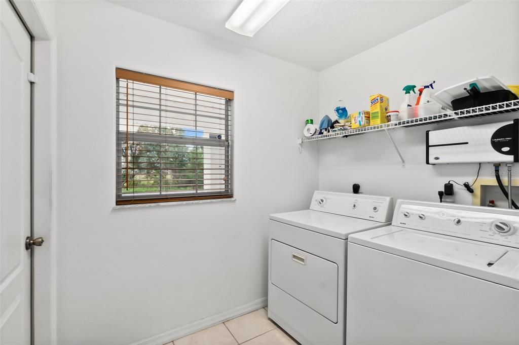 For Sale: $329,900 (3 beds, 2 baths, 1466 Square Feet)