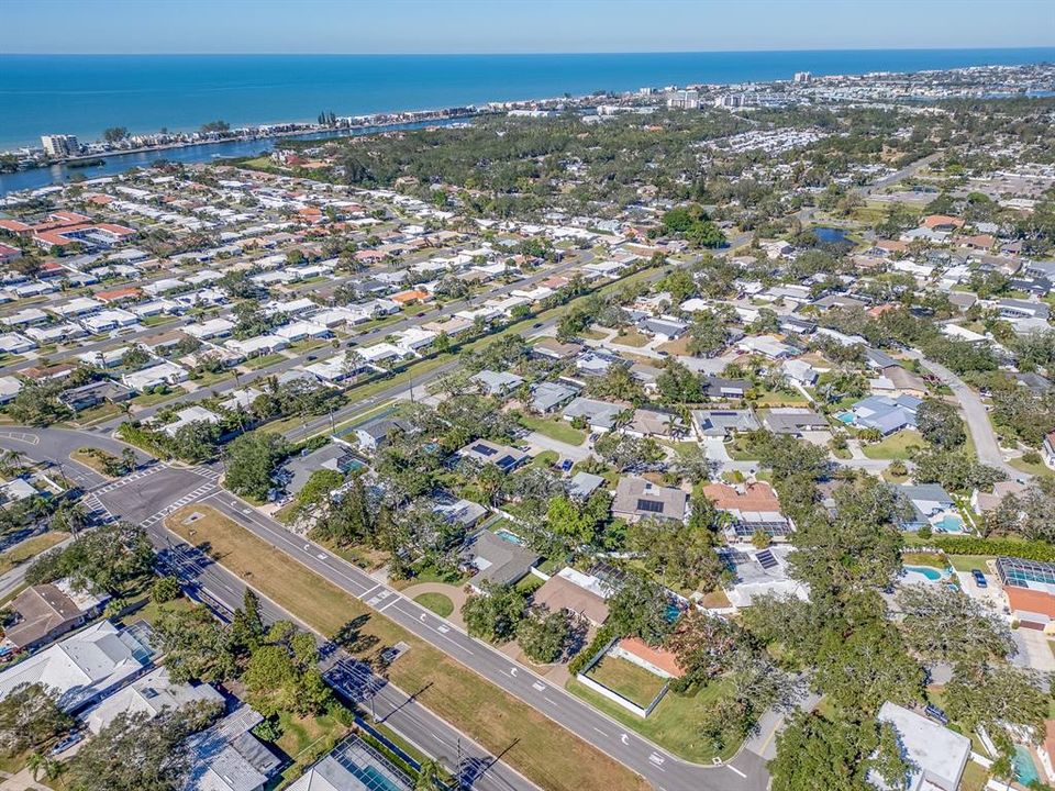 Active With Contract: $679,900 (3 beds, 2 baths, 1962 Square Feet)