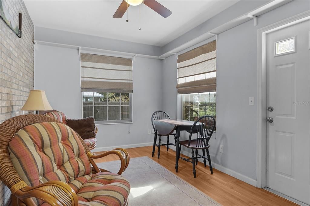 For Sale: $324,900 (3 beds, 2 baths, 1720 Square Feet)