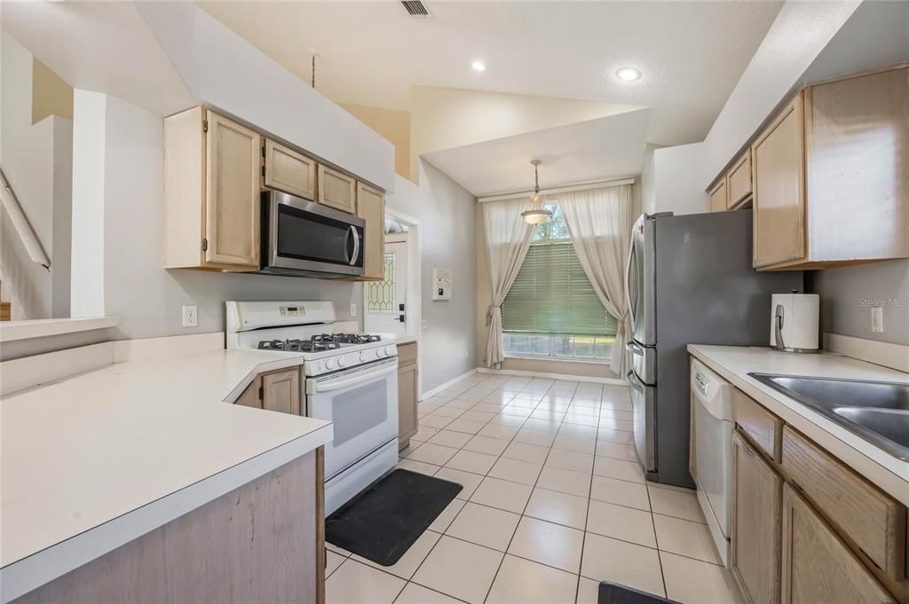 For Sale: $449,000 (4 beds, 2 baths, 1821 Square Feet)