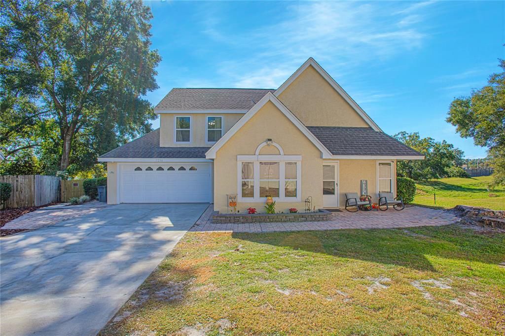 For Sale: $435,000 (3 beds, 2 baths, 1924 Square Feet)