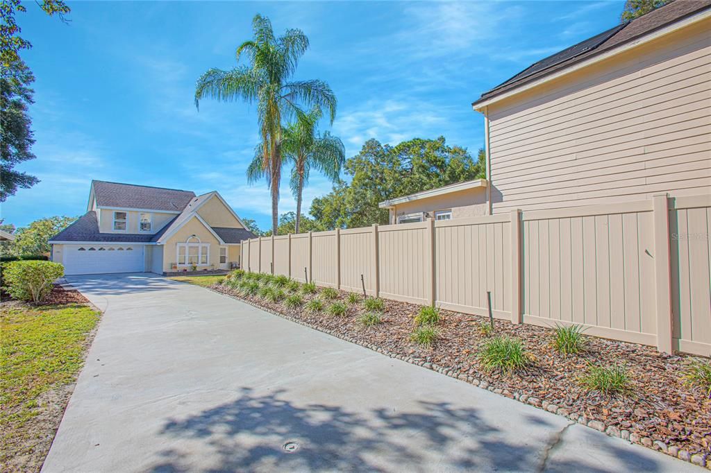 For Sale: $435,000 (3 beds, 2 baths, 1924 Square Feet)