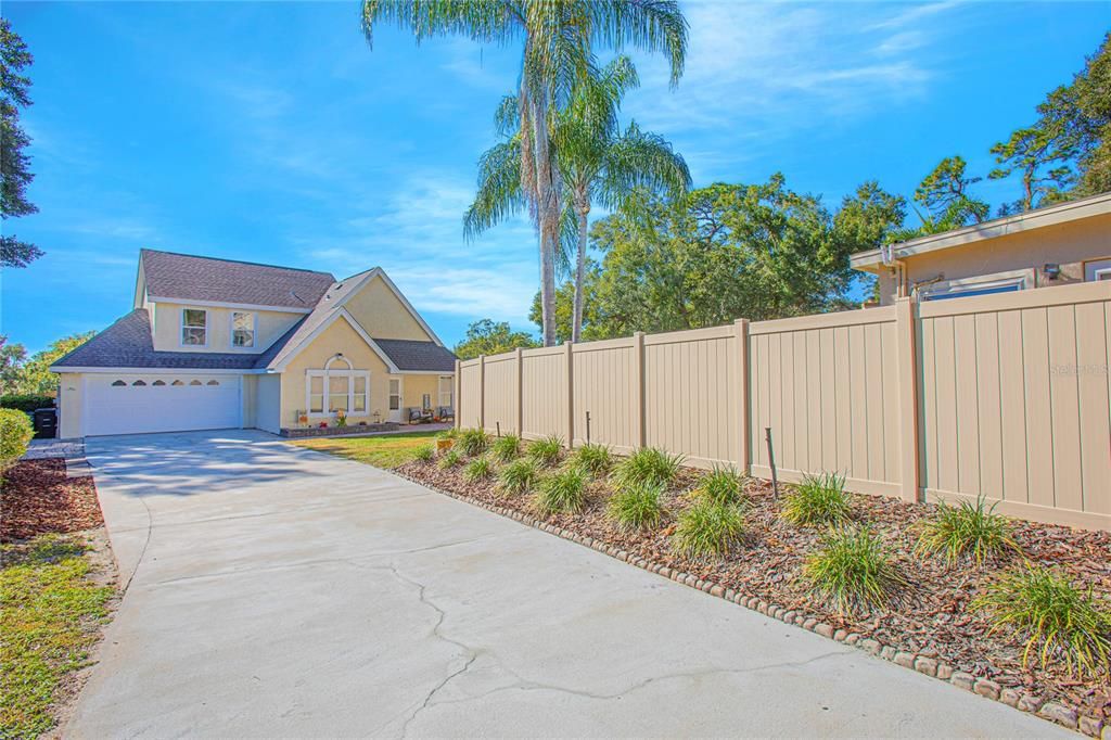 For Sale: $435,000 (3 beds, 2 baths, 1924 Square Feet)