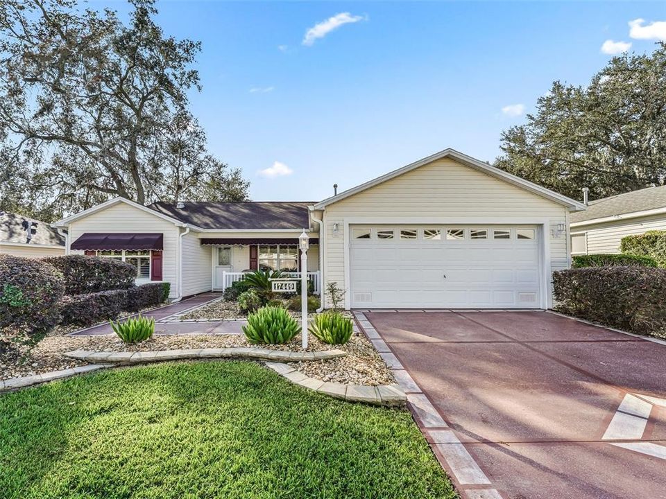 For Sale: $410,000 (3 beds, 2 baths, 1527 Square Feet)