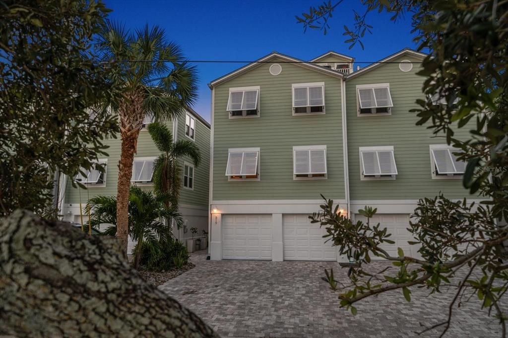 This lovely townhome offers the homeowner a remarkable lifestyle of carefree island living. Lots of storage, private boat slip and a views that are breathtaking!