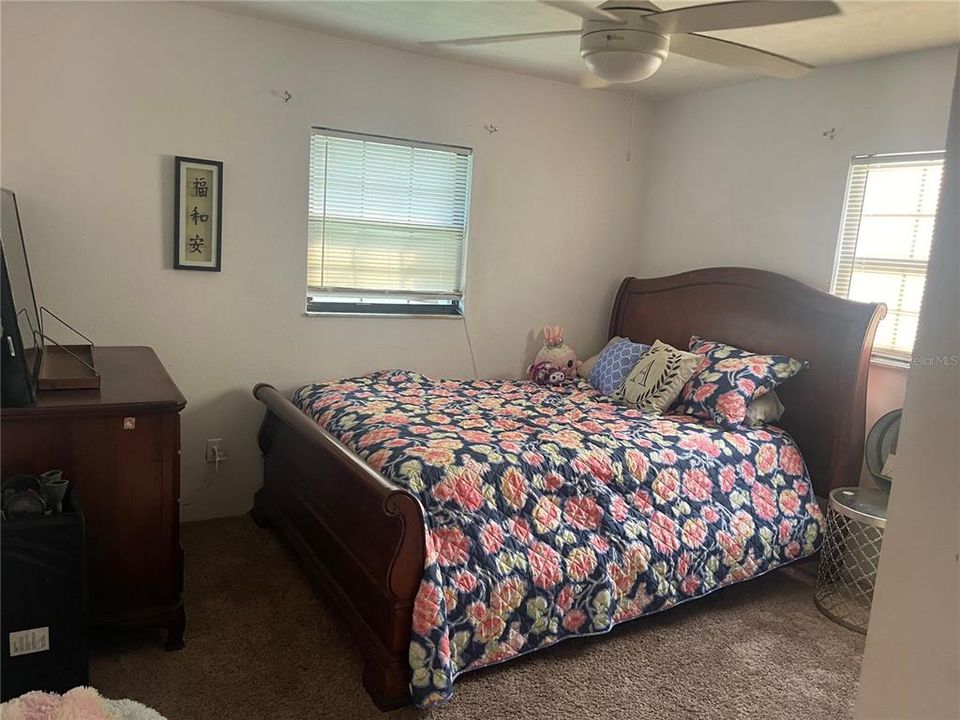 2nd bedroom