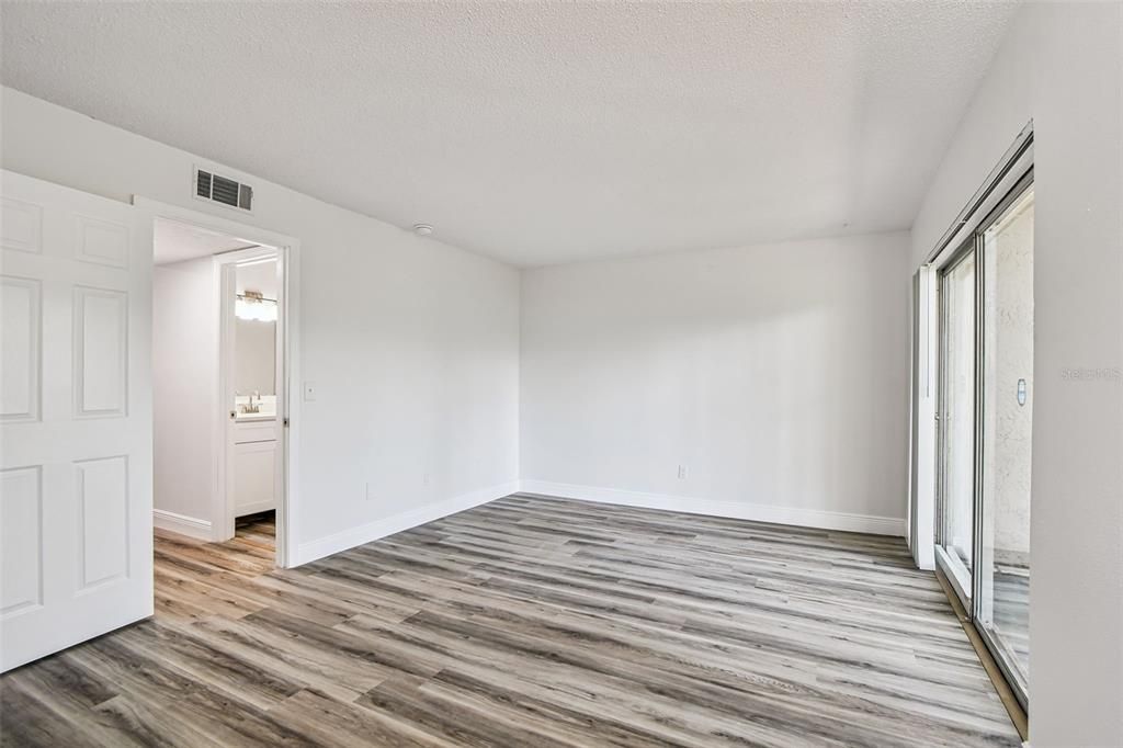 В аренду: $1,275 (1 спален, 1 ванн, 760 Квадратных фут)