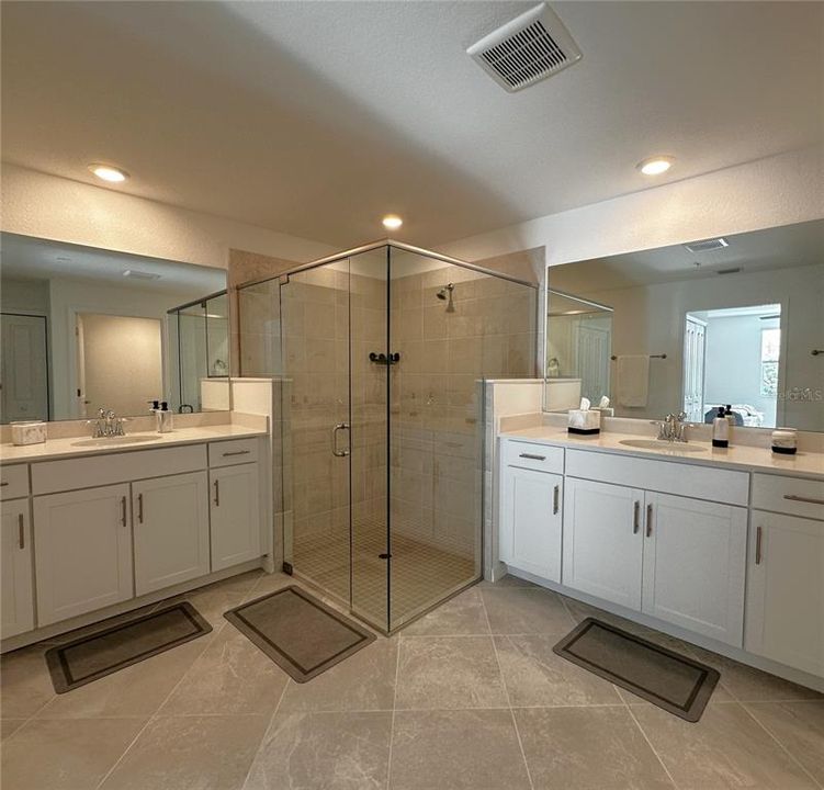 For Rent: $4,200 (3 beds, 2 baths, 1741 Square Feet)