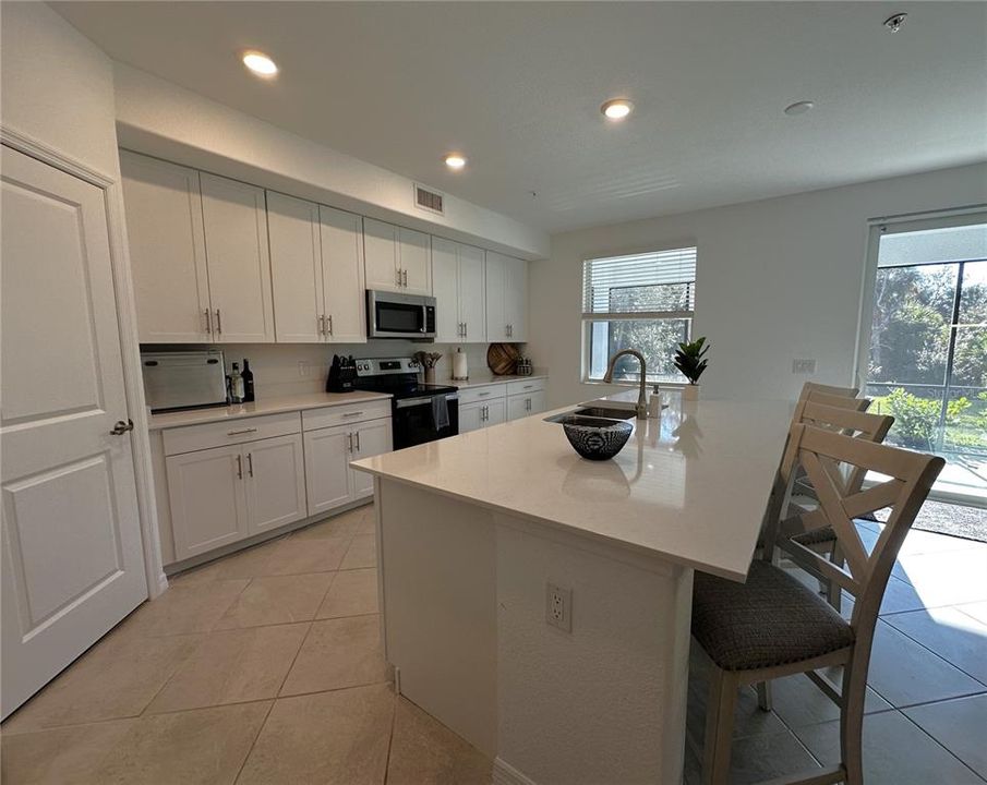 For Rent: $4,200 (3 beds, 2 baths, 1741 Square Feet)