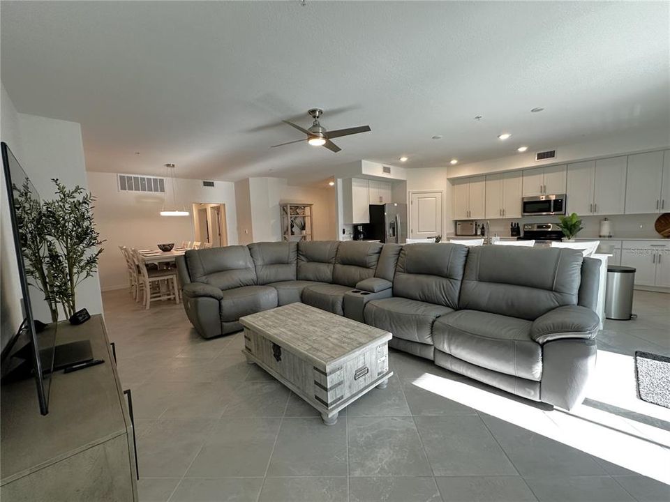 For Rent: $4,200 (3 beds, 2 baths, 1741 Square Feet)