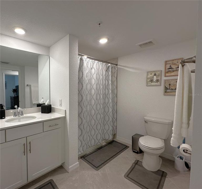 For Rent: $4,200 (3 beds, 2 baths, 1741 Square Feet)