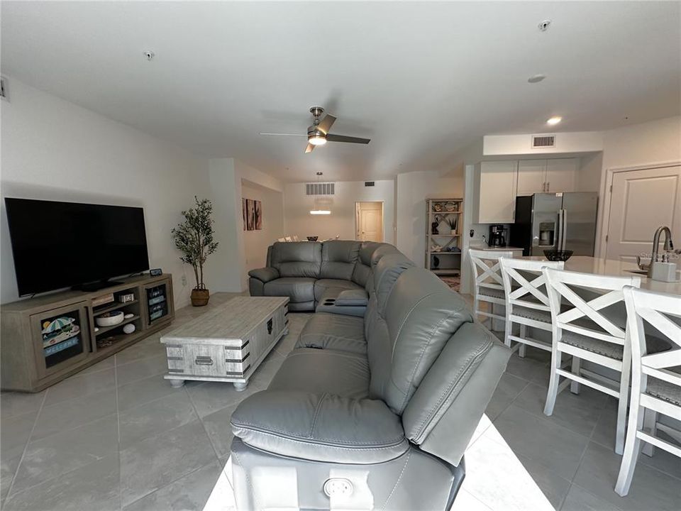 For Rent: $4,200 (3 beds, 2 baths, 1741 Square Feet)