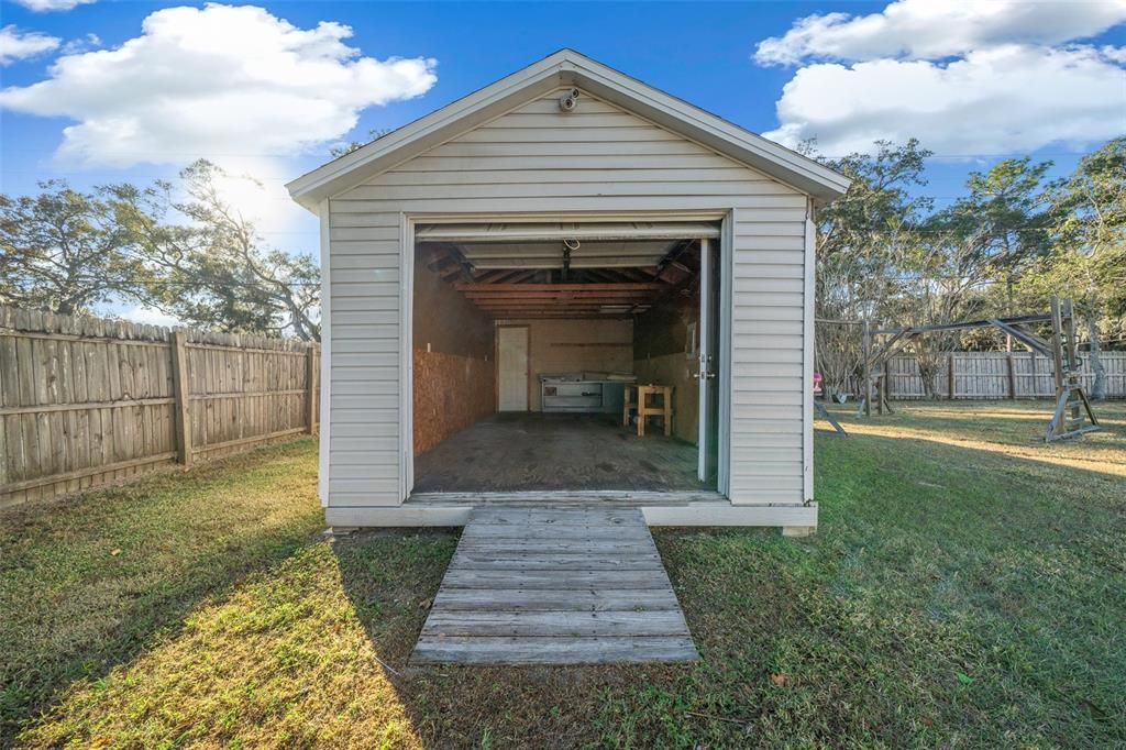 For Sale: $385,000 (3 beds, 2 baths, 2247 Square Feet)