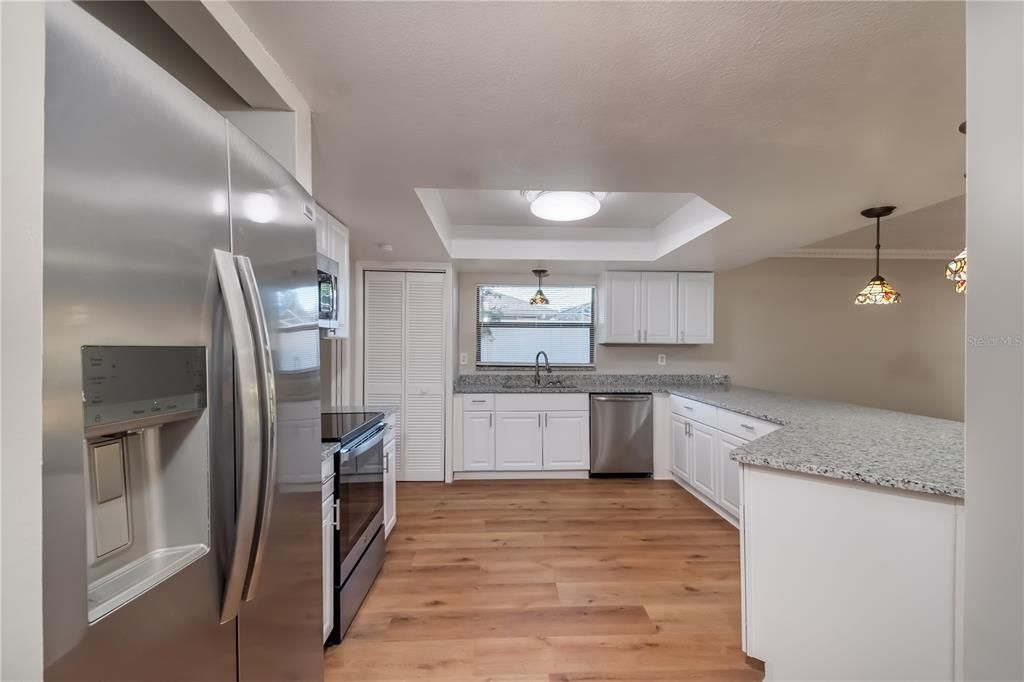 For Sale: $448,500 (3 beds, 2 baths, 2299 Square Feet)