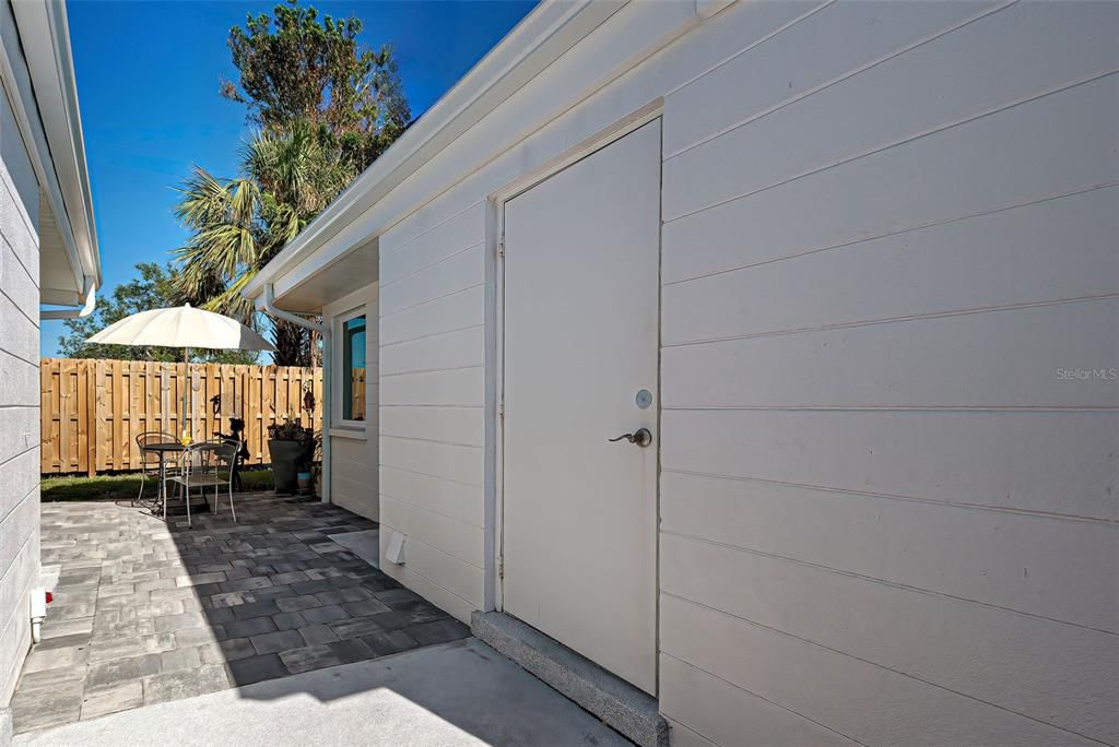 STORAGE AND LAUNDRY ROOM