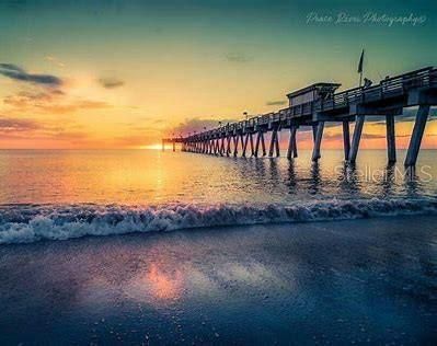 VENICE PIER SUNSET