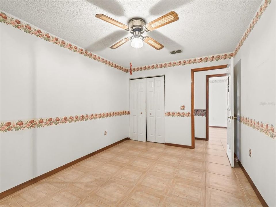 For Sale: $337,900 (3 beds, 2 baths, 1778 Square Feet)