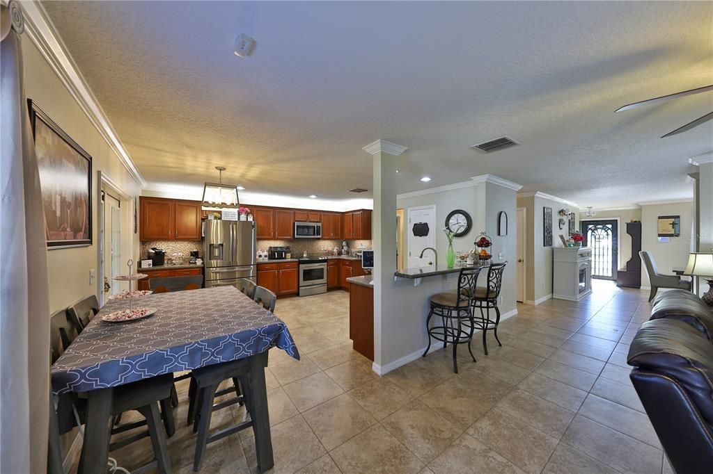 For Sale: $430,000 (5 beds, 2 baths, 2721 Square Feet)