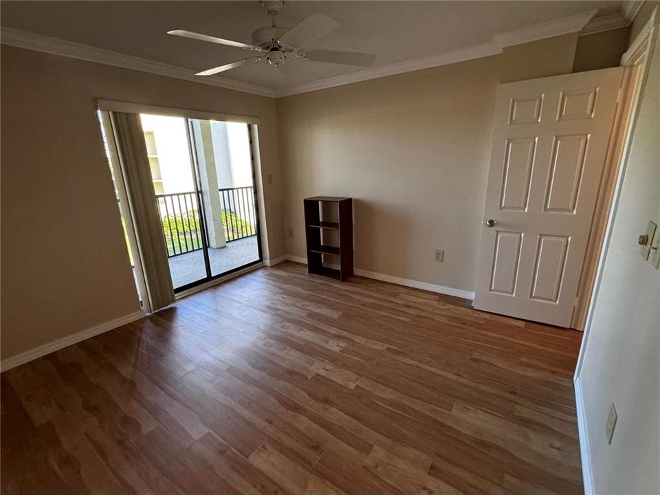 For Sale: $275,000 (2 beds, 2 baths, 1178 Square Feet)