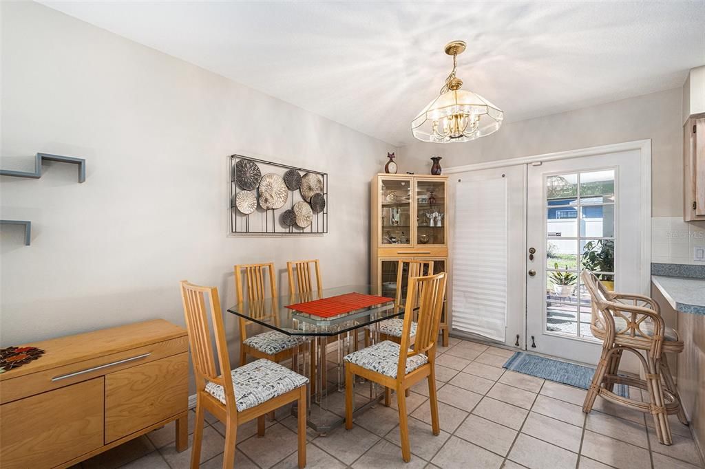 Active With Contract: $405,000 (3 beds, 2 baths, 1804 Square Feet)