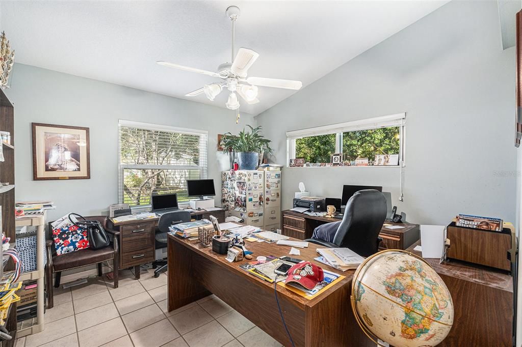 Active With Contract: $405,000 (3 beds, 2 baths, 1804 Square Feet)