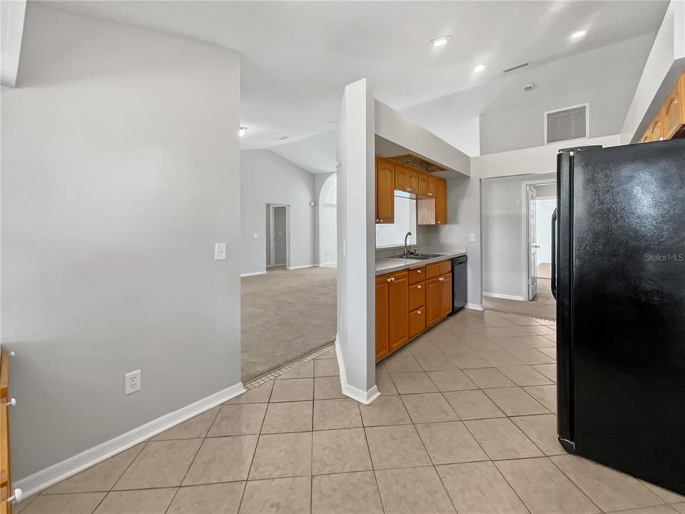 For Sale: $302,000 (3 beds, 2 baths, 1786 Square Feet)