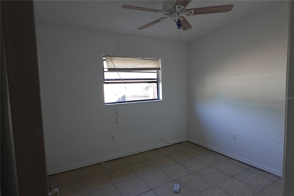 For Sale: $230,000 (3 beds, 1 baths, 1311 Square Feet)