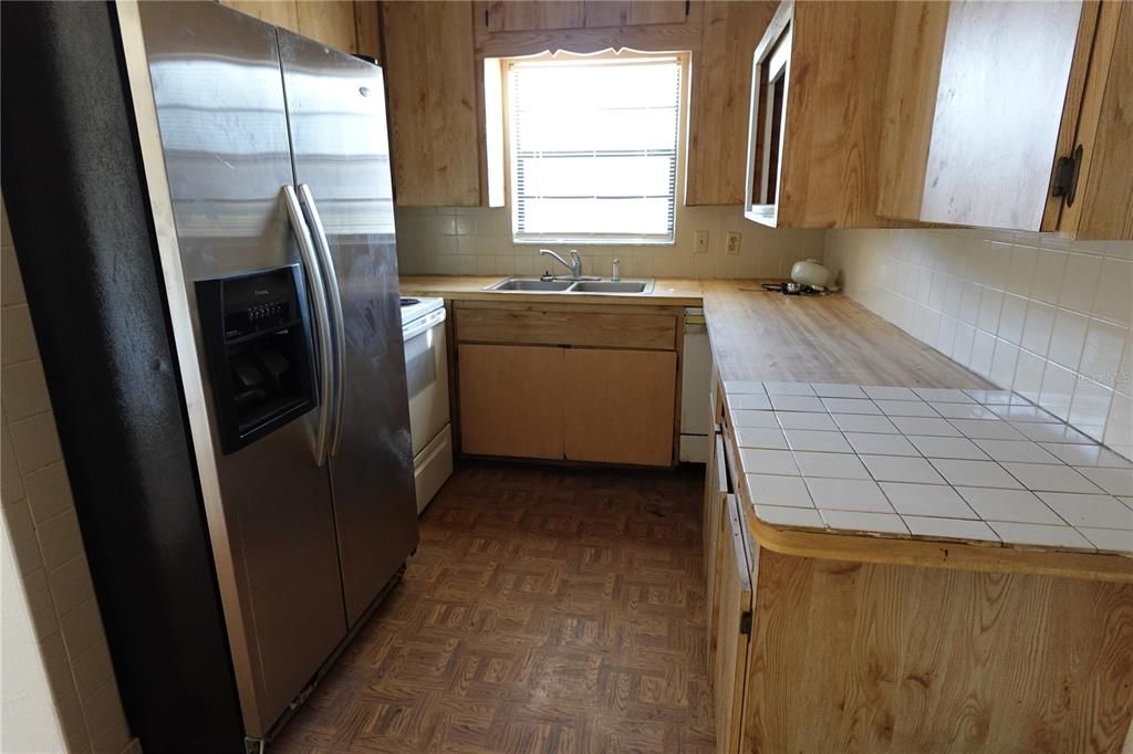 For Sale: $230,000 (3 beds, 1 baths, 1311 Square Feet)