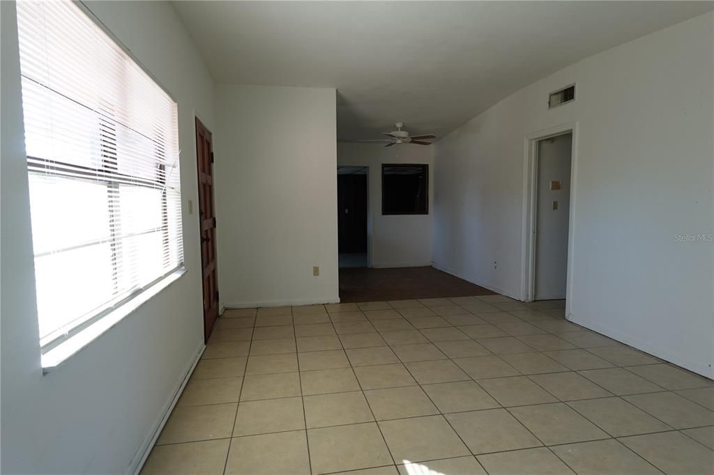 For Sale: $230,000 (3 beds, 1 baths, 1311 Square Feet)