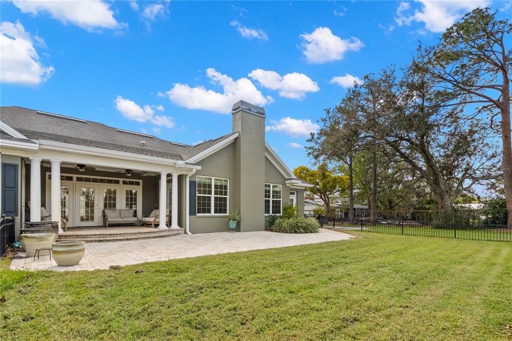 For Sale: $1,500,000 (3 beds, 3 baths, 3131 Square Feet)