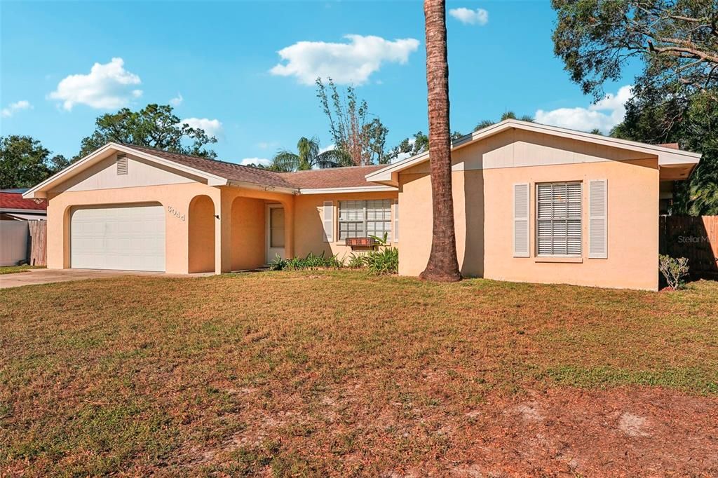 Active With Contract: $375,000 (4 beds, 2 baths, 1546 Square Feet)