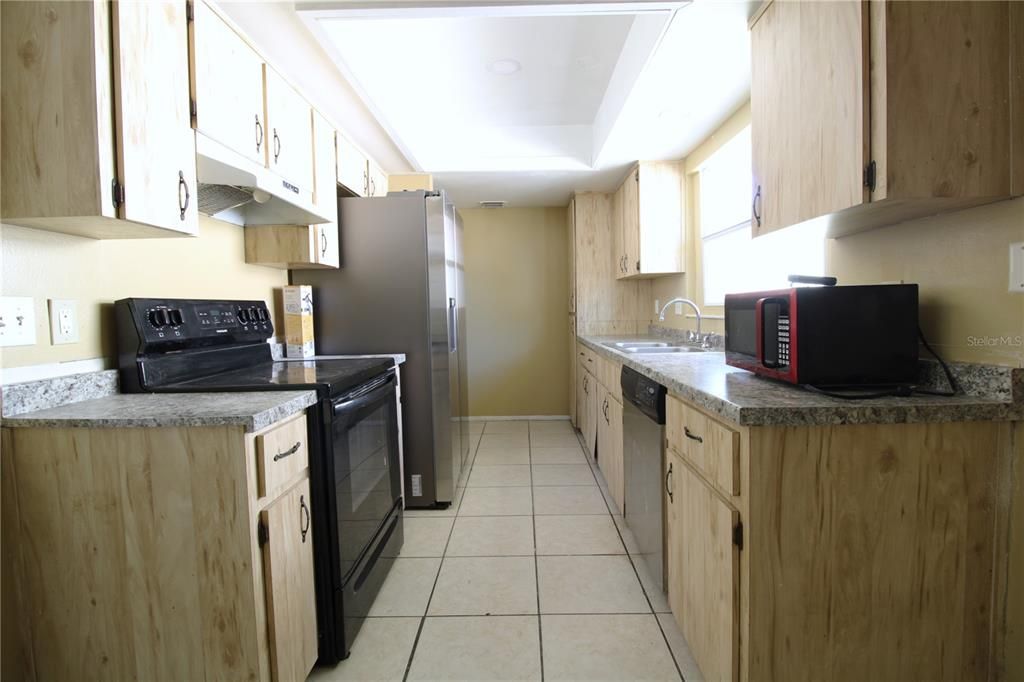 For Rent: $2,500 (4 beds, 2 baths, 1520 Square Feet)