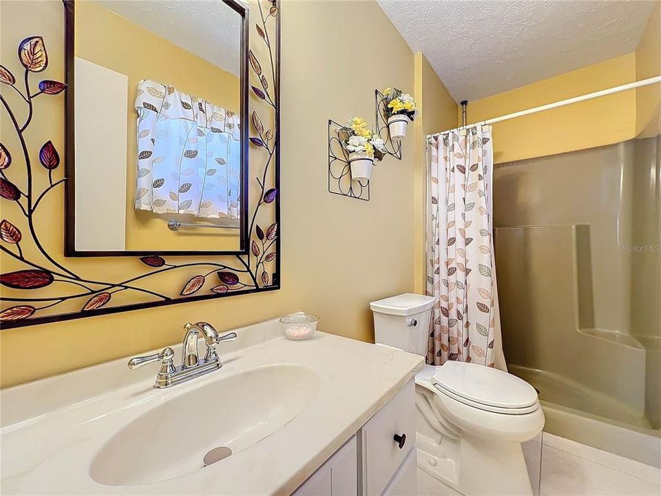 For Sale: $299,950 (2 beds, 2 baths, 1040 Square Feet)