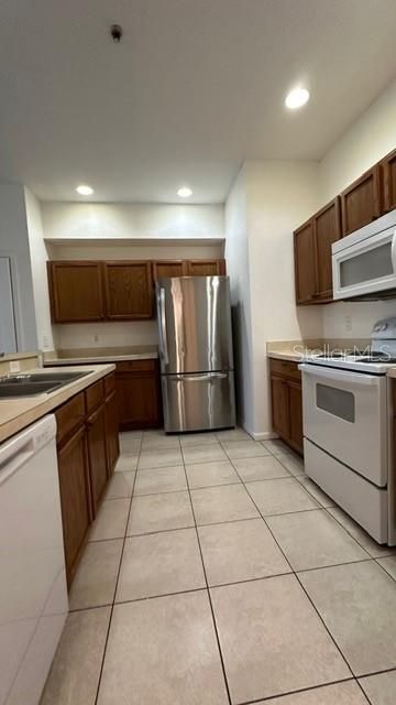 For Sale: $295,000 (3 beds, 2 baths, 2013 Square Feet)