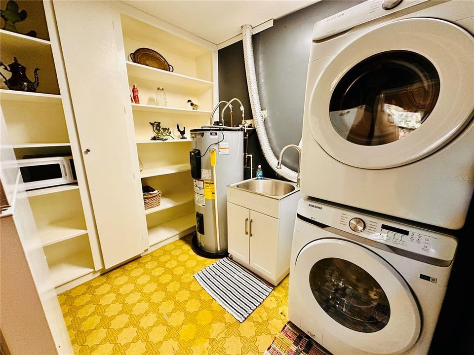 laundry/storage